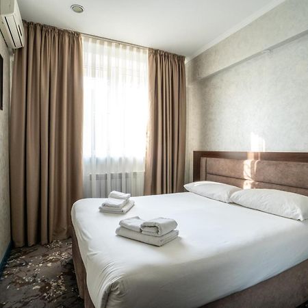 Mildom Express Hotel Almaty Exterior photo