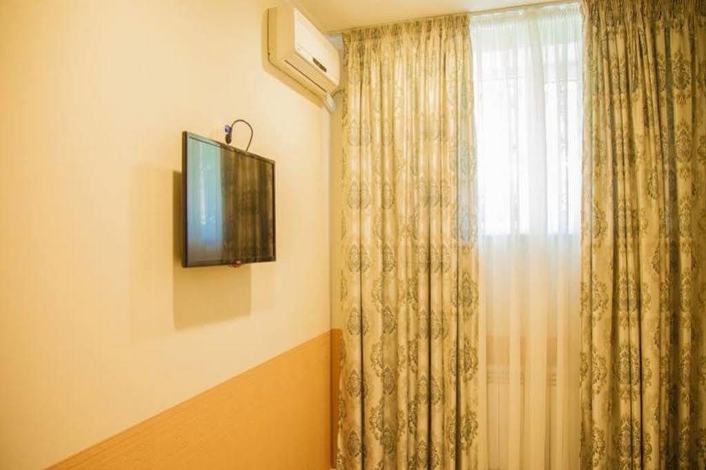 Mildom Express Hotel Almaty Exterior photo